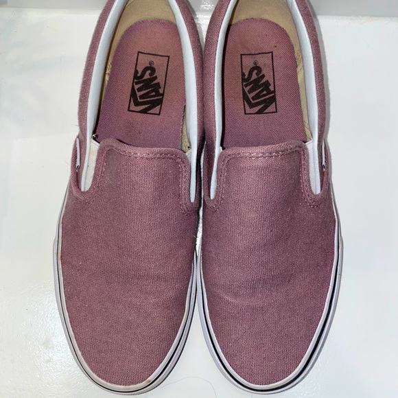 Vans - Picture 1 of 6